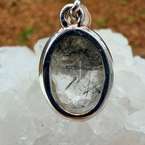 ✨ Faceted Tourmaline Quartz Pendant | High-Grade Terminated Quartz | Sri Lanka ✨ - Picture 3 of 6